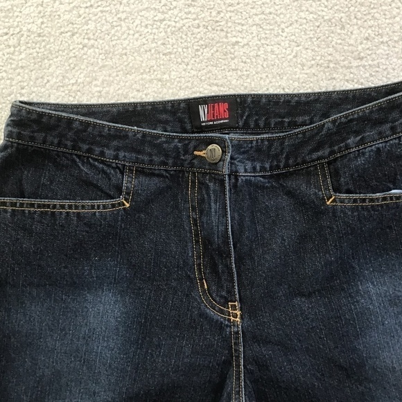 NY JEANS NEW YORK & COMPANY SIZE 8 CAPRI BLUE JEANS - Picture 6 of 7